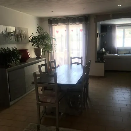 Holiday home Mamamia T4 Avec Piscine Proche Commerce Au Pied Des Cevennes *